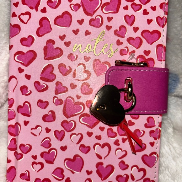Pink Heart Patterned Notebook with Lock - Picture 2 of 7